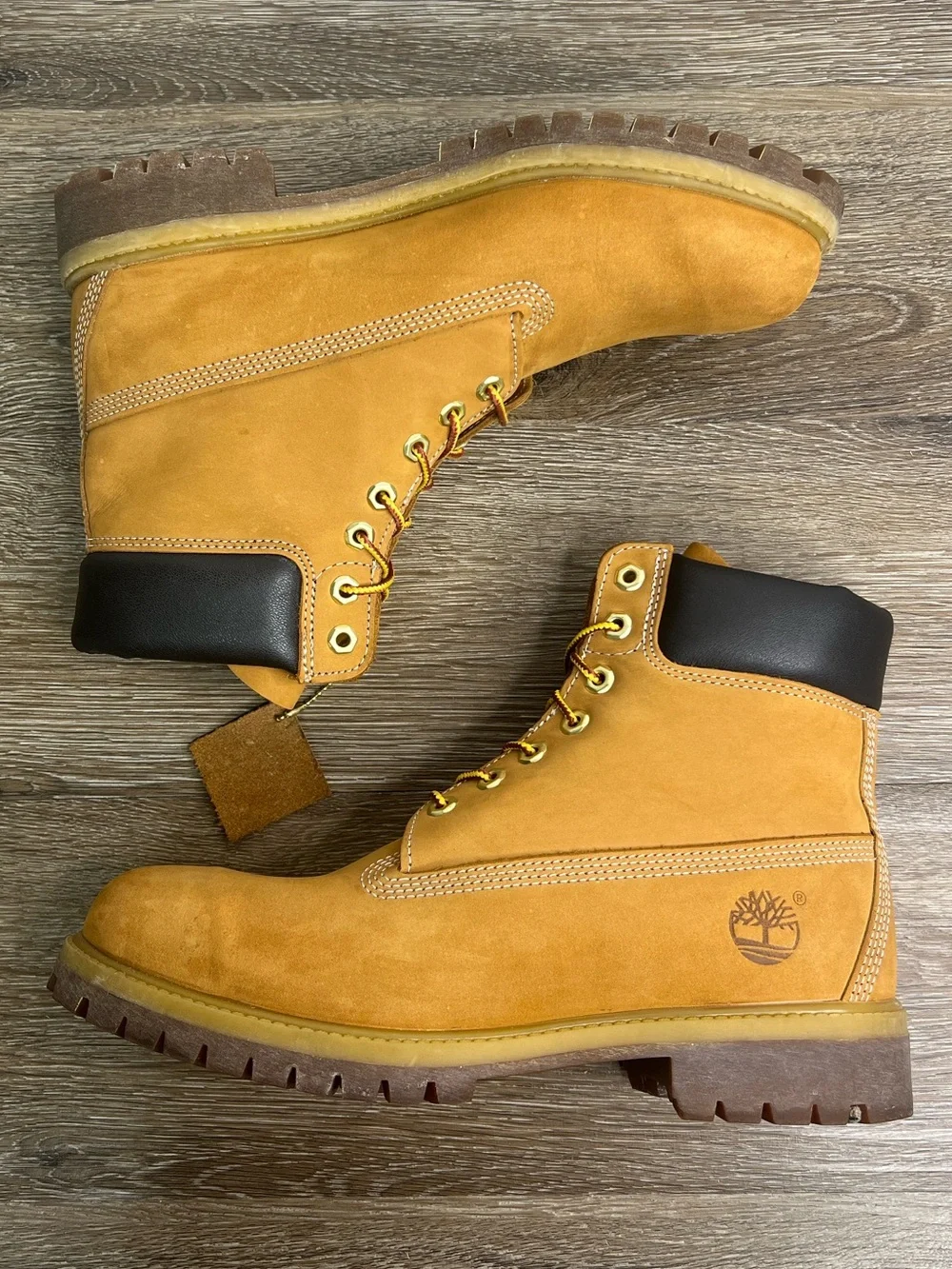 Timberland Premium 6-Inch Waterproof Wheat Nubuck Boots Size 9.5 M Style 10061